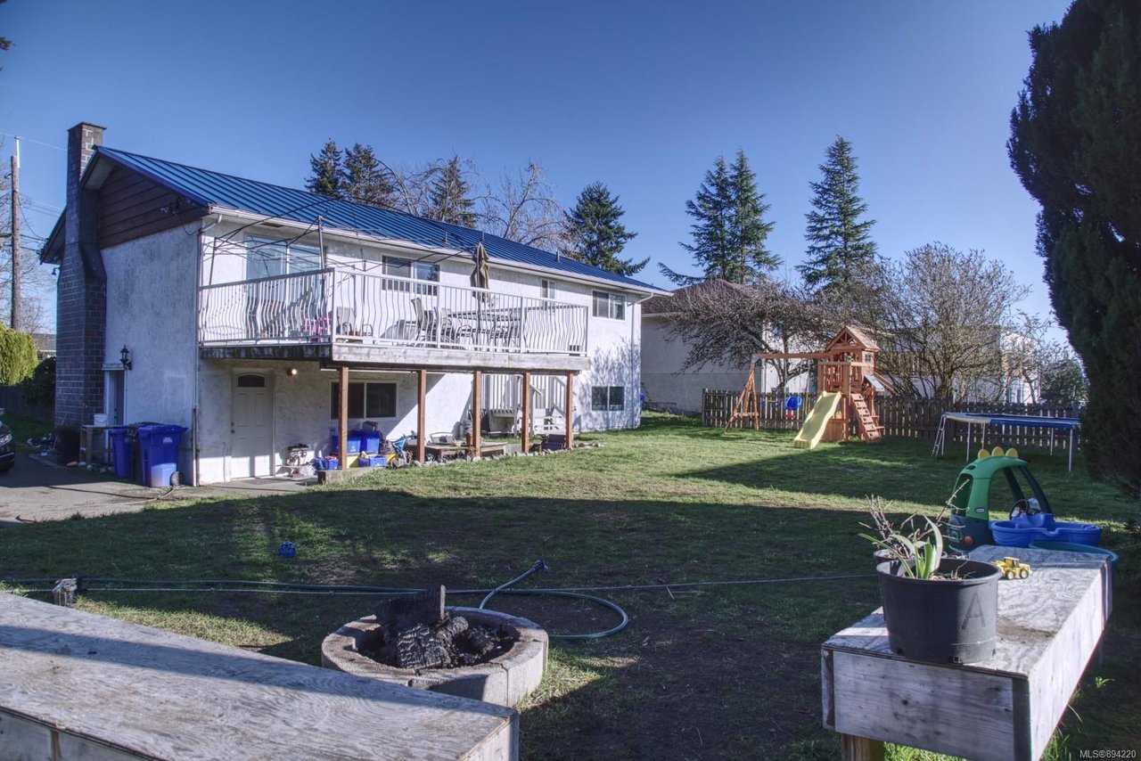 2090 Townsend Rd