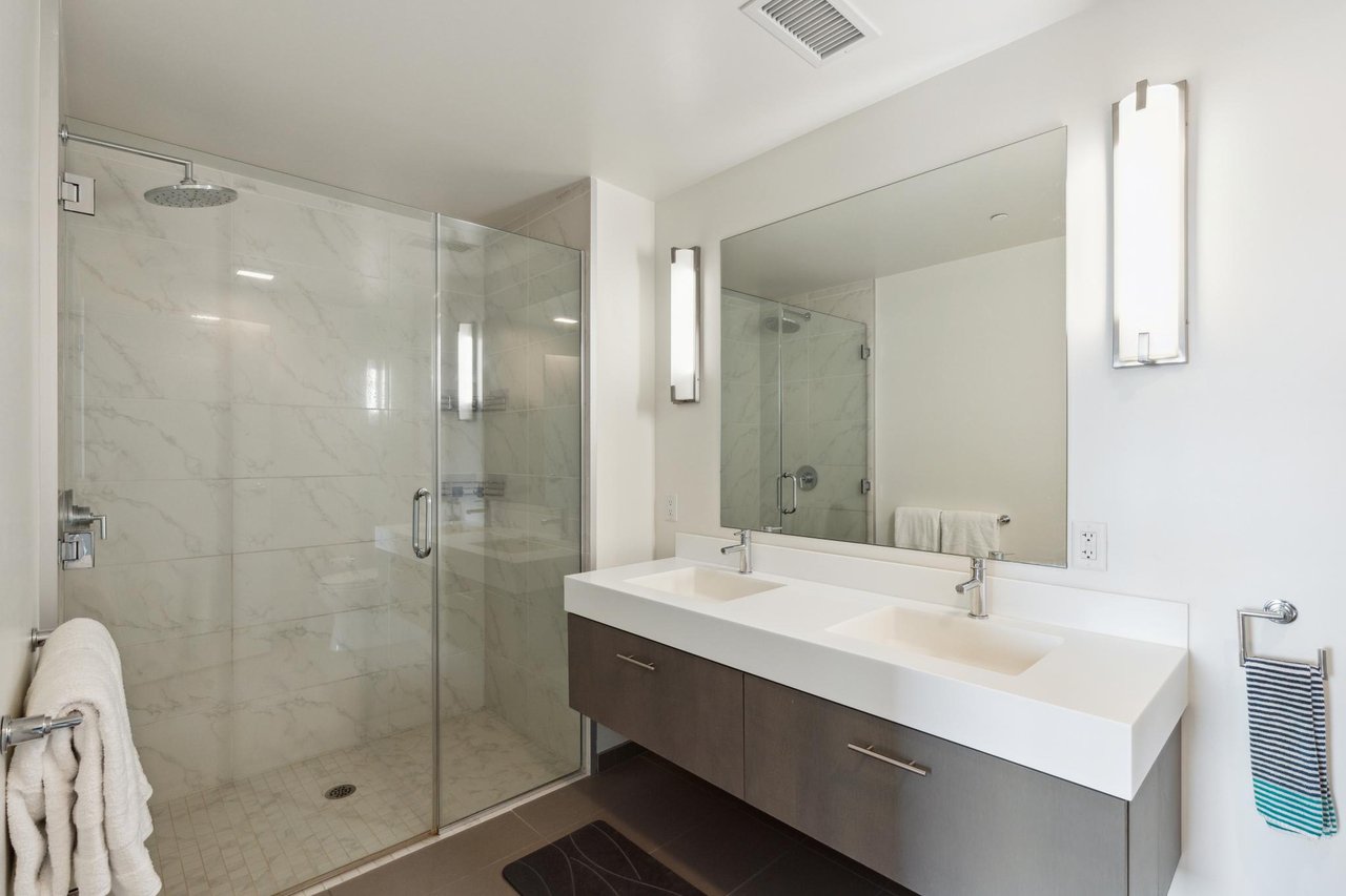 51 Innes Court #401