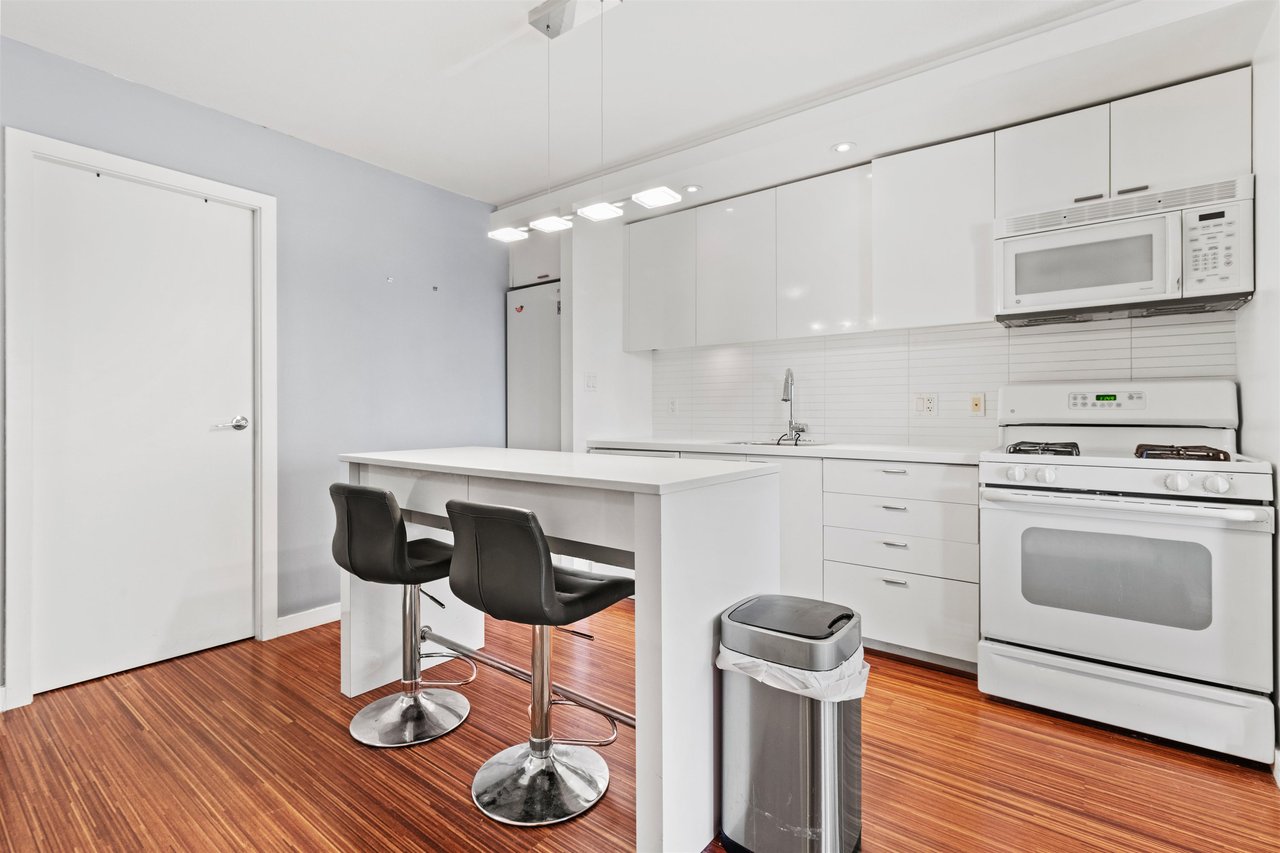 708-328 E 11th Avenue, Vancouver