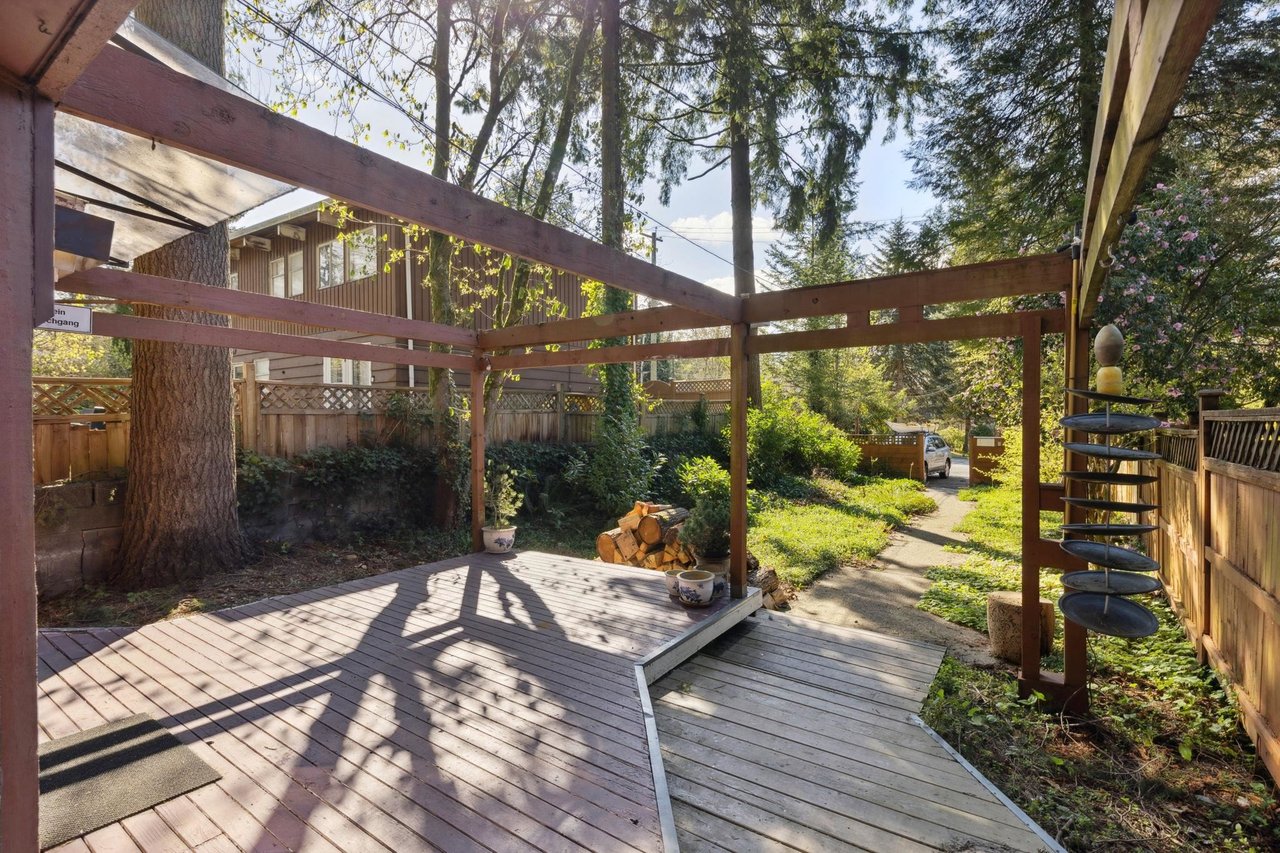 2240 Windridge Dr