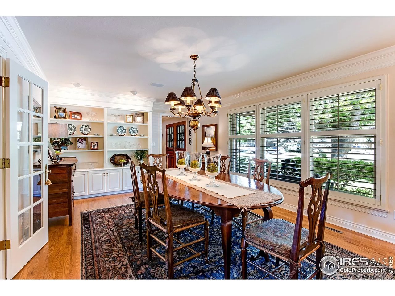1325 Parkwood Cir