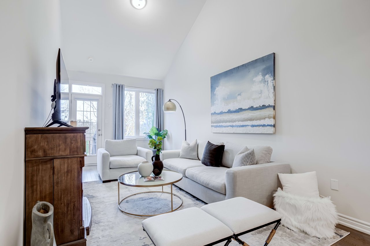 6 Dreamland Lane