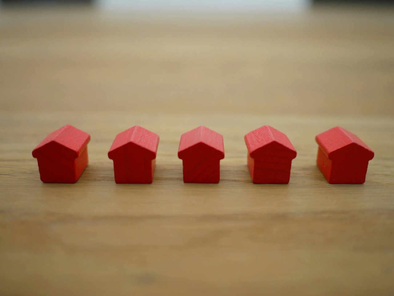 Pros and Cons of an HOA