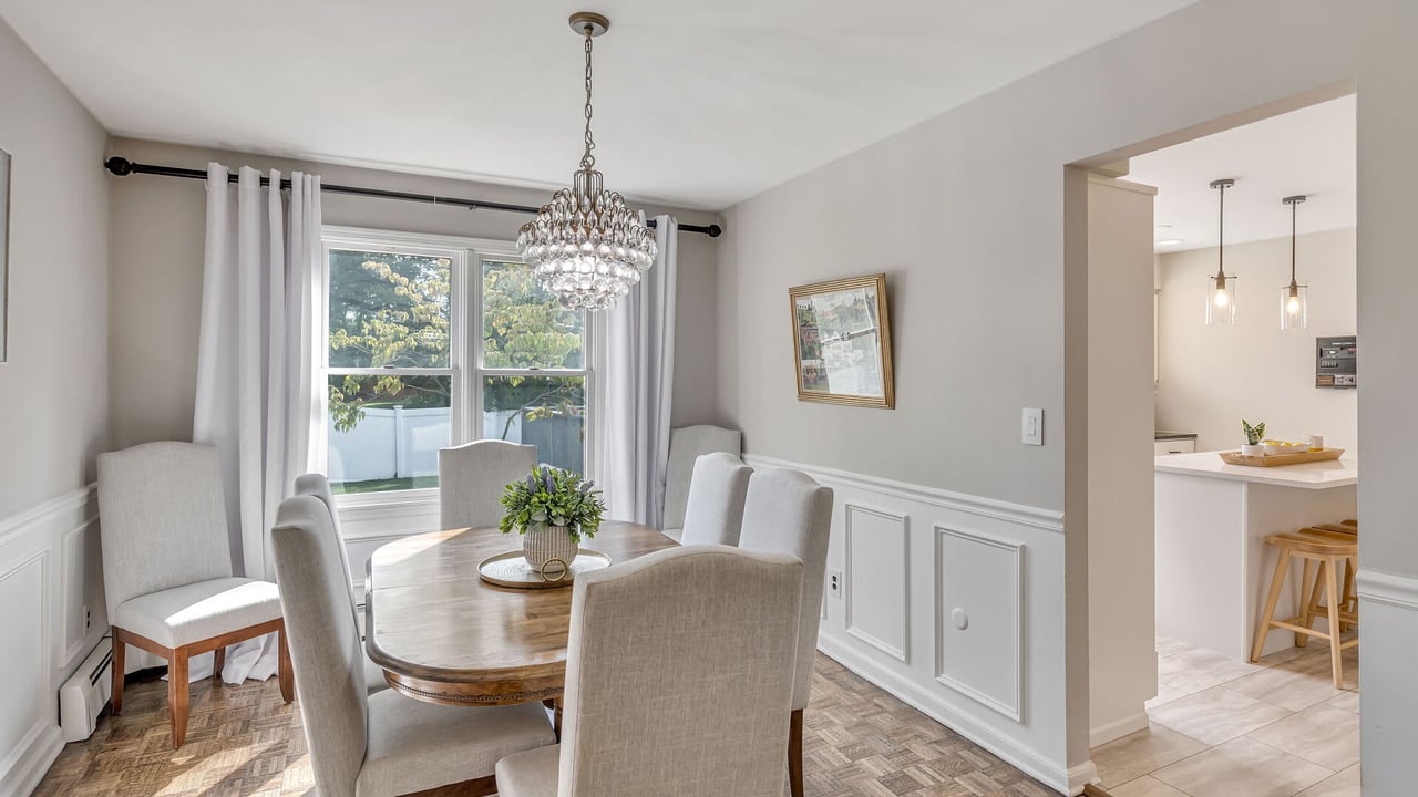 Paramus Colonial