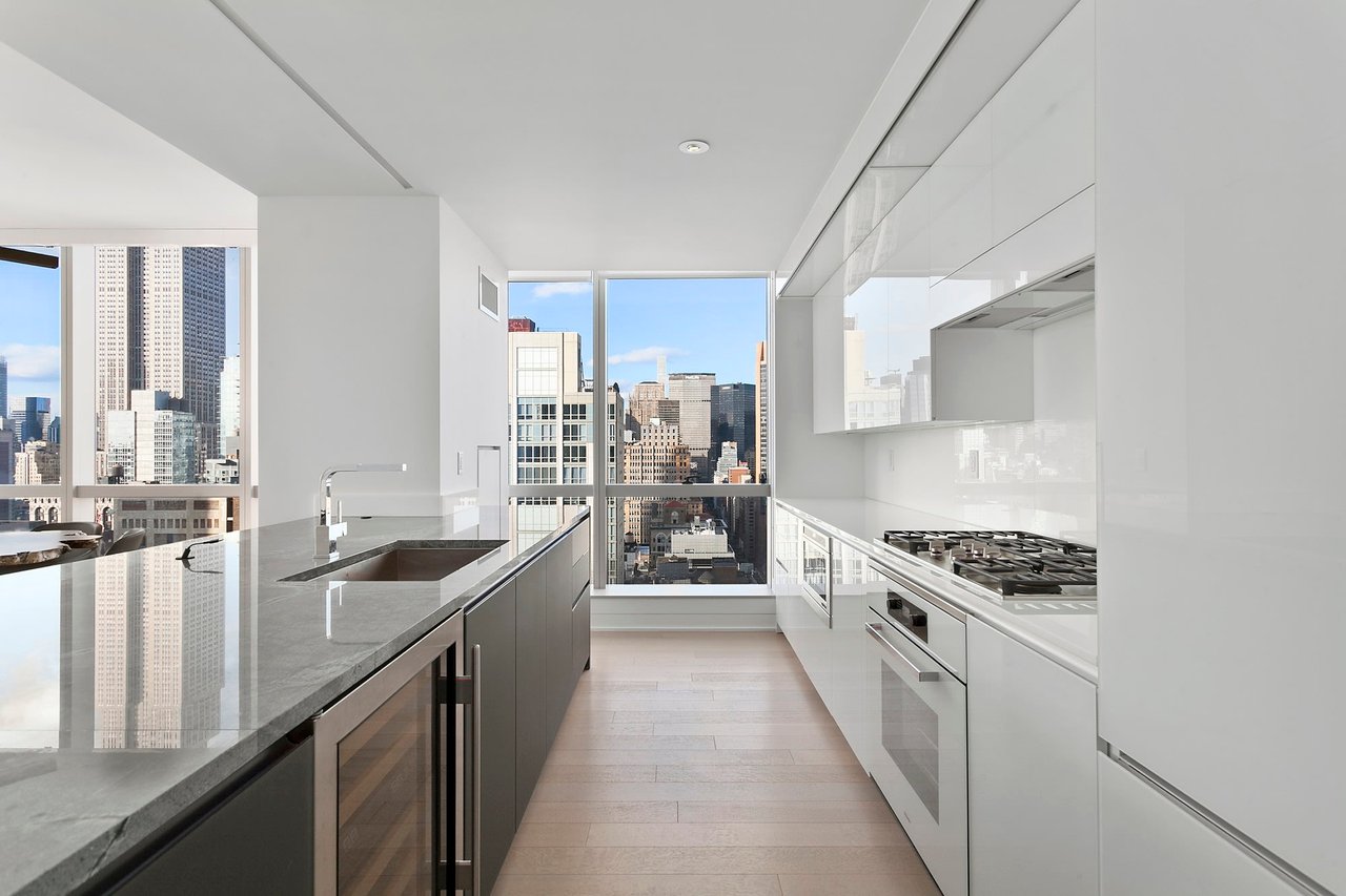 400 Park Ave S APT 31C