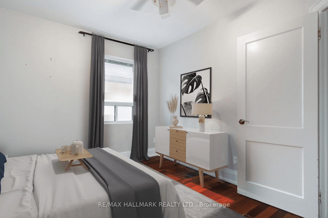 26 Hammersmith Ave Upper