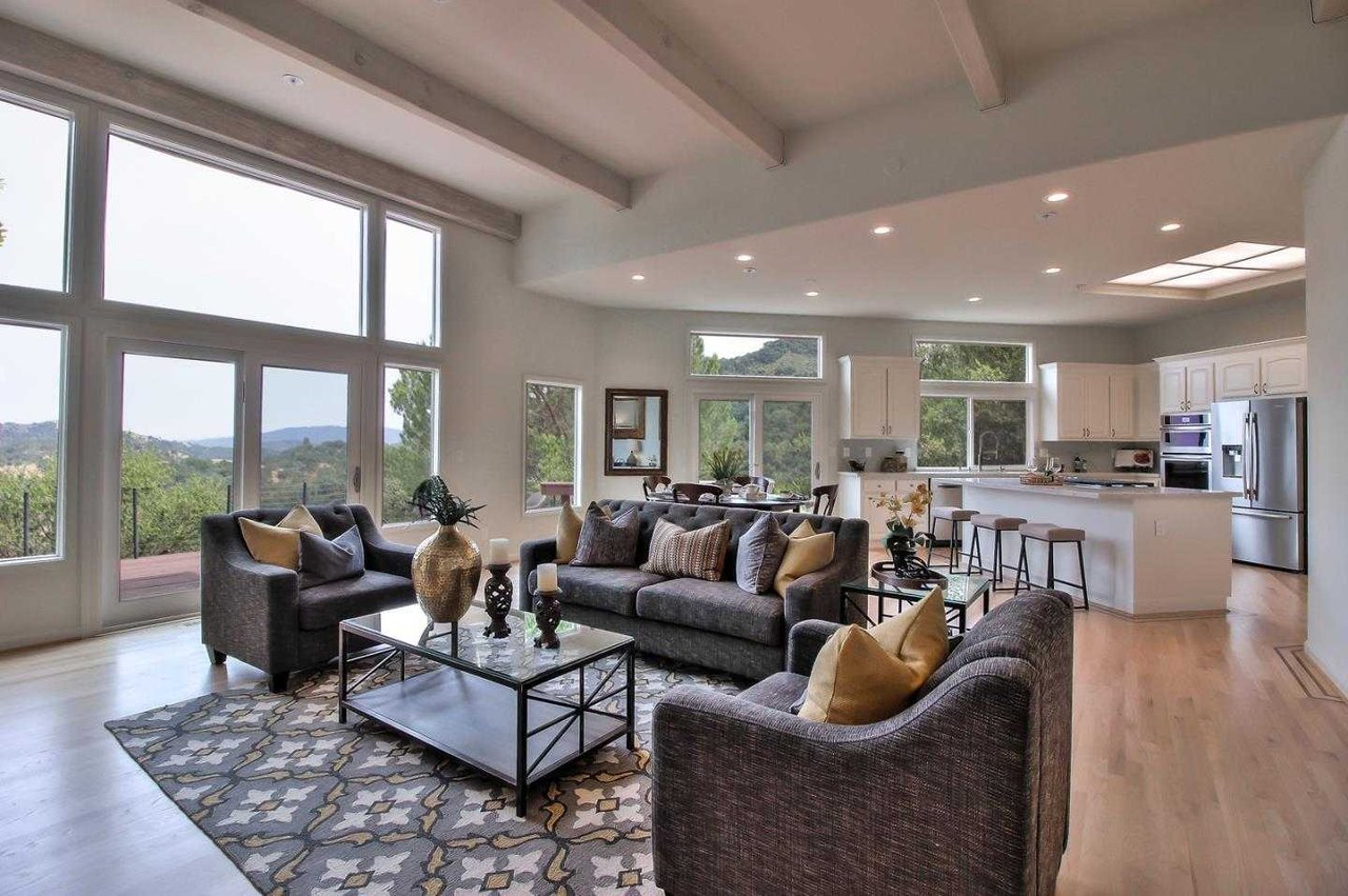 15625 Griffis WAY