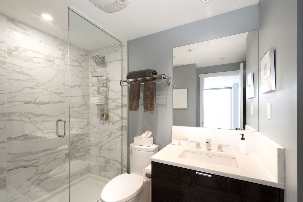 1003-1777 W 7th Ave