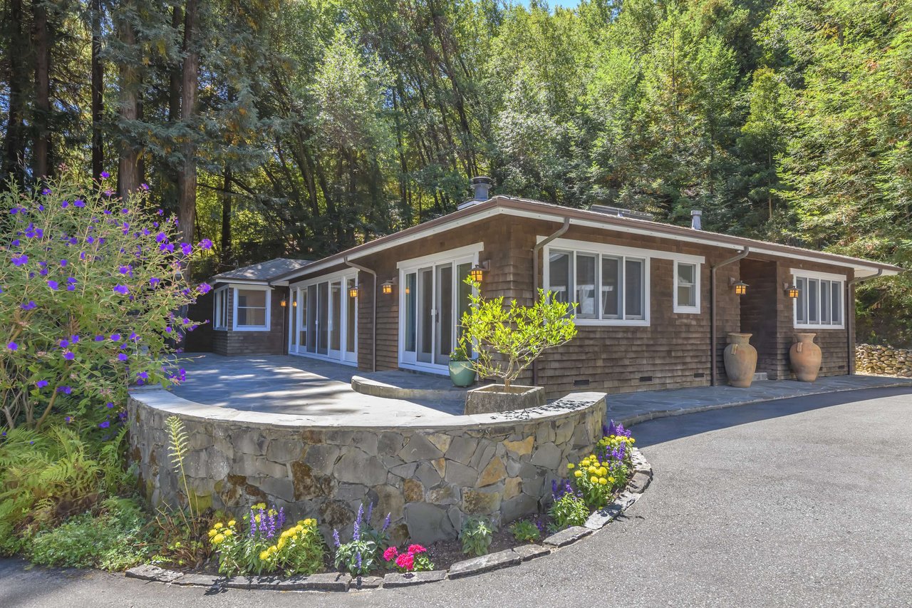 Single-Level Gated Estate Surrounded by Nature