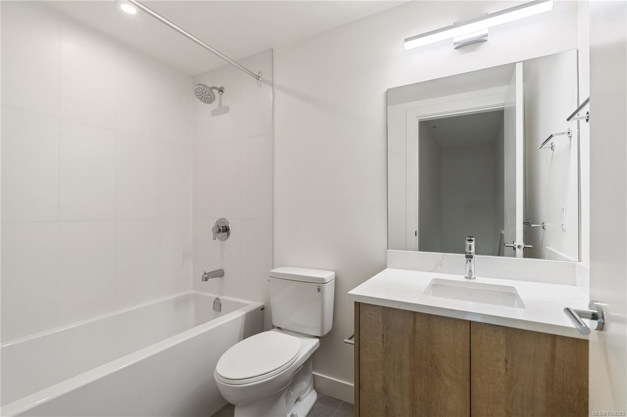 109-757 Tyee Rd