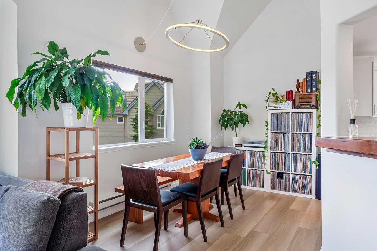312-1466 Pemberton Ave