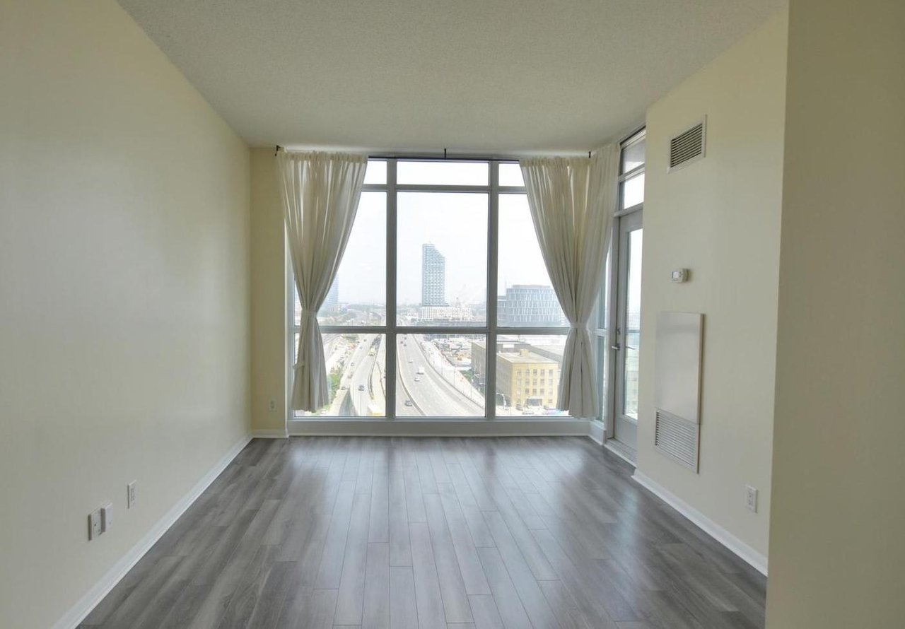 Suite 1608 -18 Yonge Street