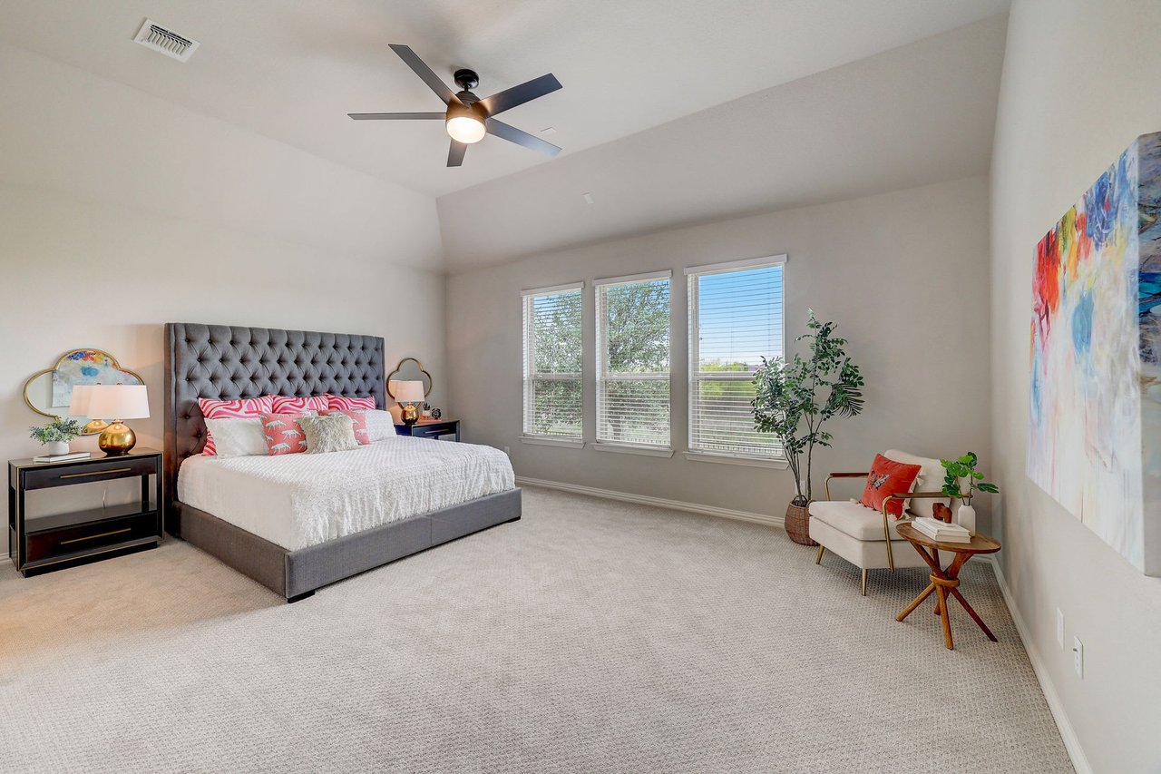 Charming single-story home in the desirable Paloma Lake in RR that backs to a greenbelt!