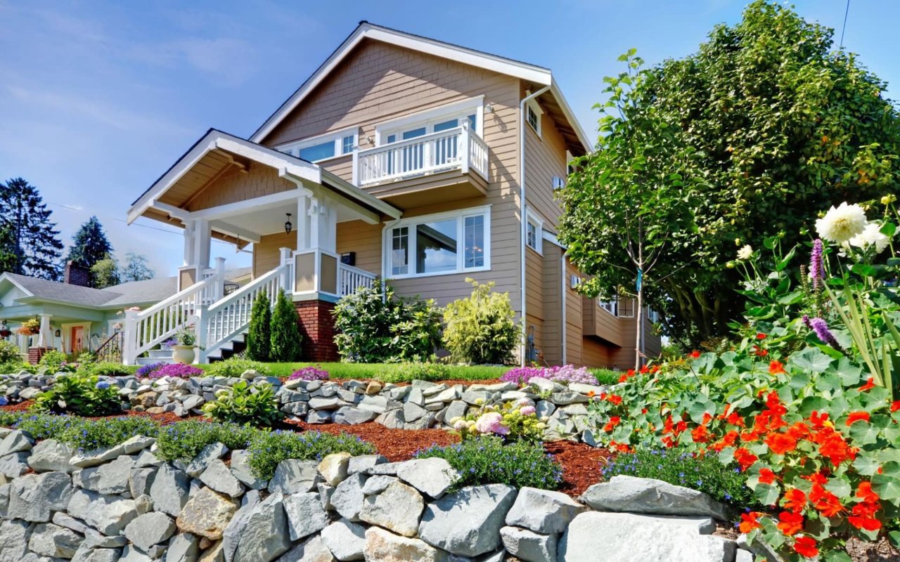 12 High-ROI Home Improvements to Boost Curb Appeal