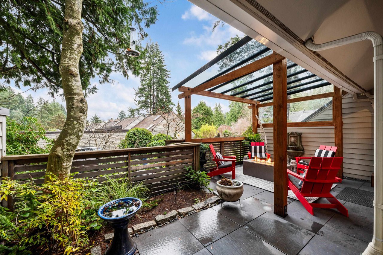 25-4957 Marine Dr