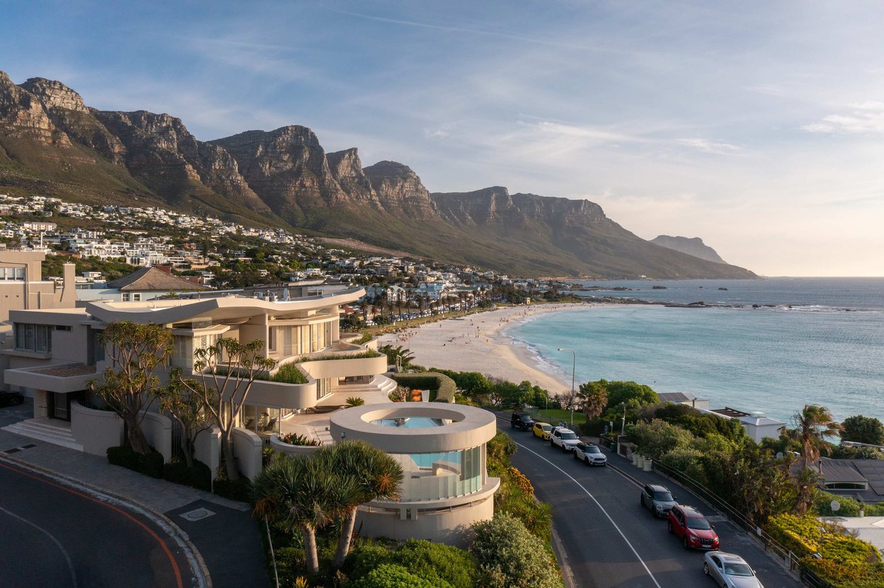 A Stefan Antoni Development at Camps Bay