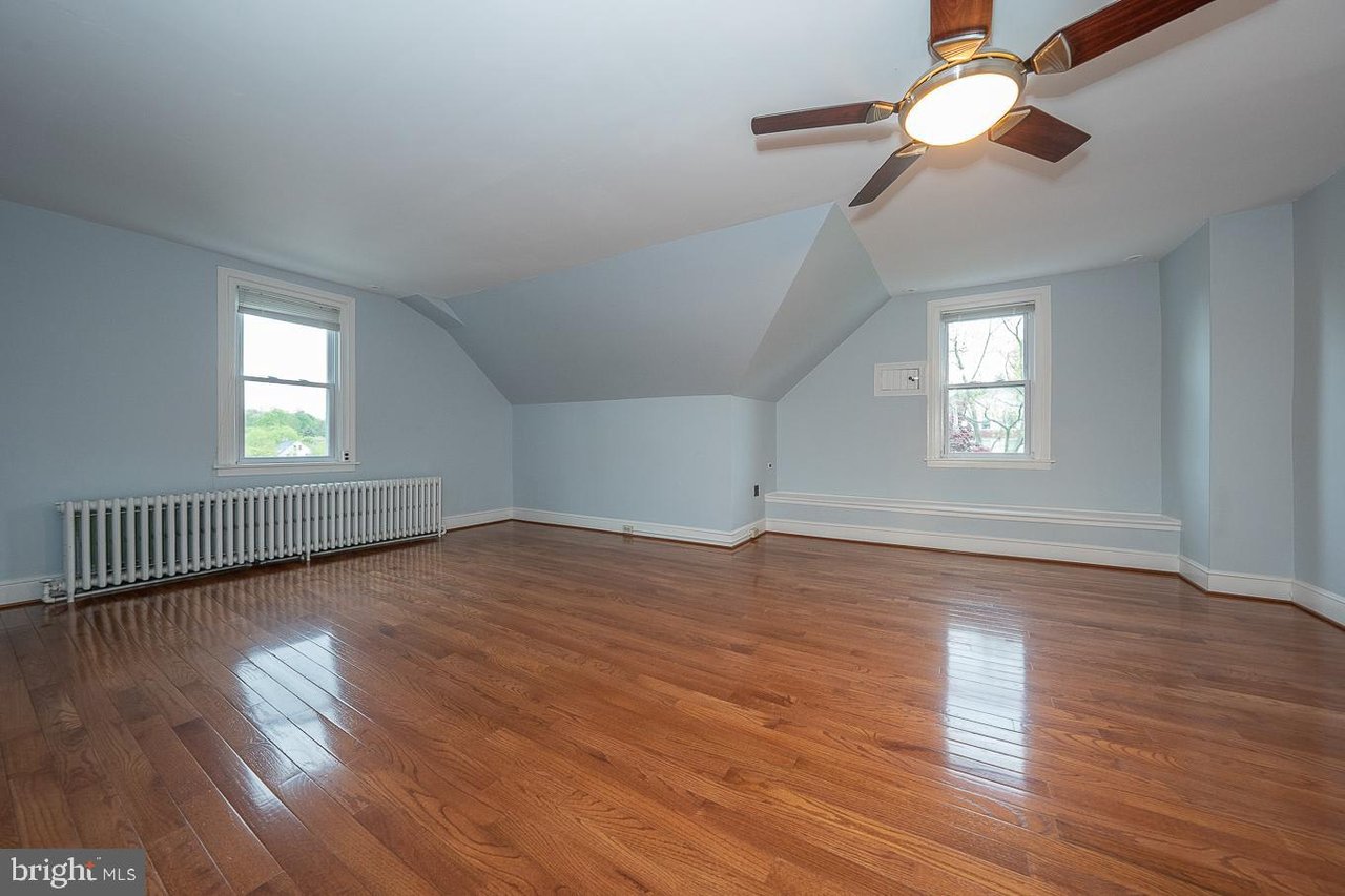 128 Poplar Ave