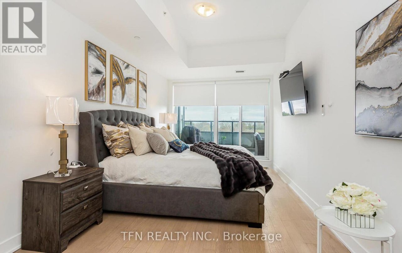 20 Shore Breeze Drive, Unit 213