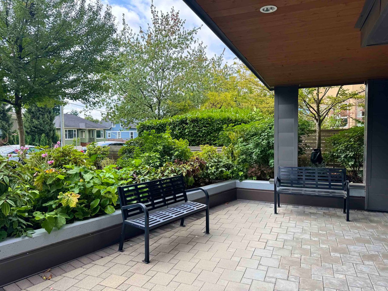 306-2267 Pitt River Rd