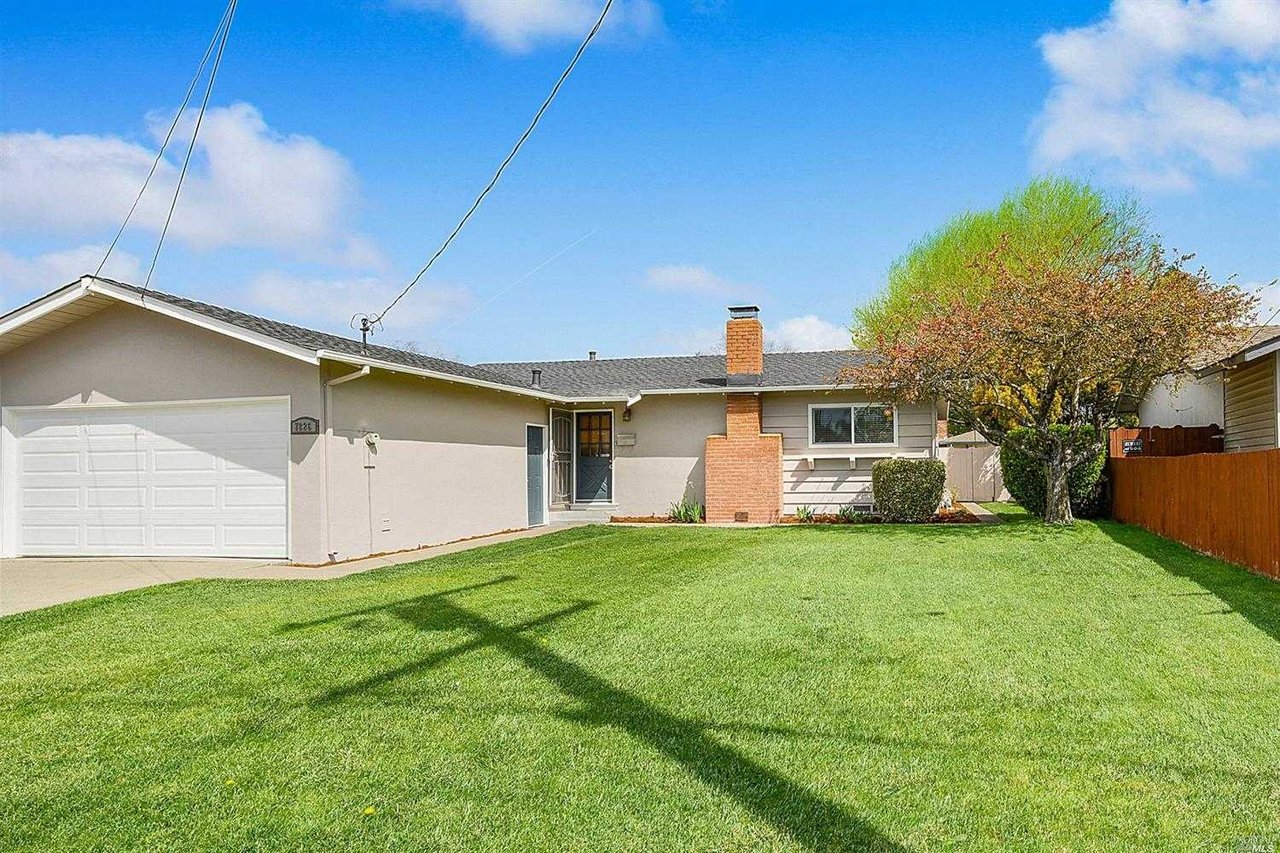 7826 Santa Barbara Dr