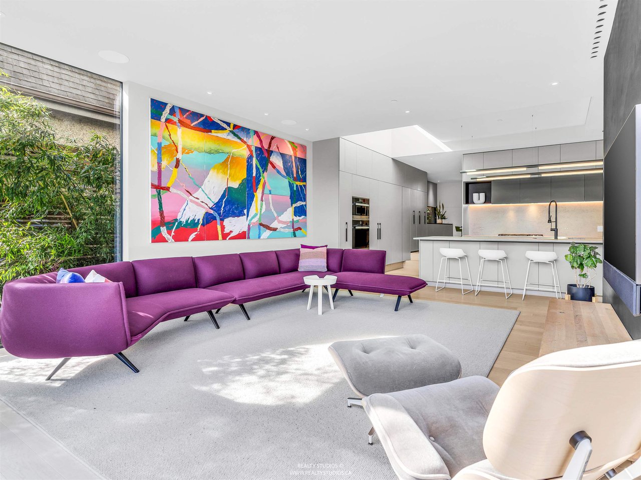 366 W 22nd Ave