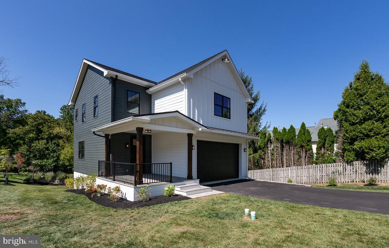 984 Henry Ave, Wayne, PA