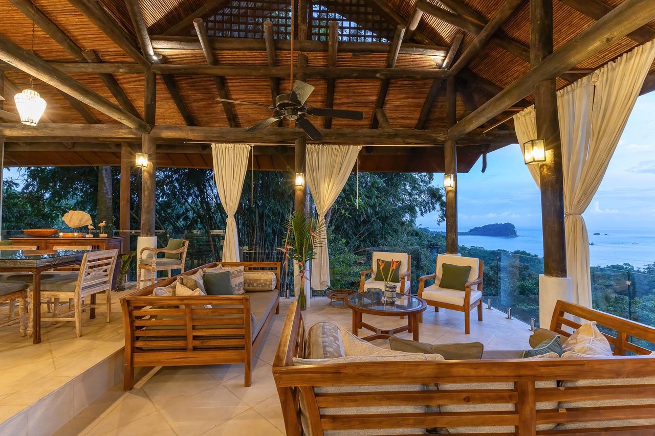 Balinese Tropical Rental Villa, Manuel Antonio, Puntarenas