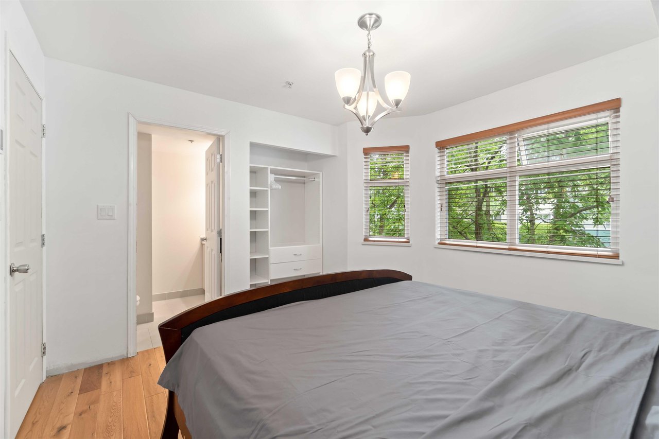 204-1099 W 71st Ave