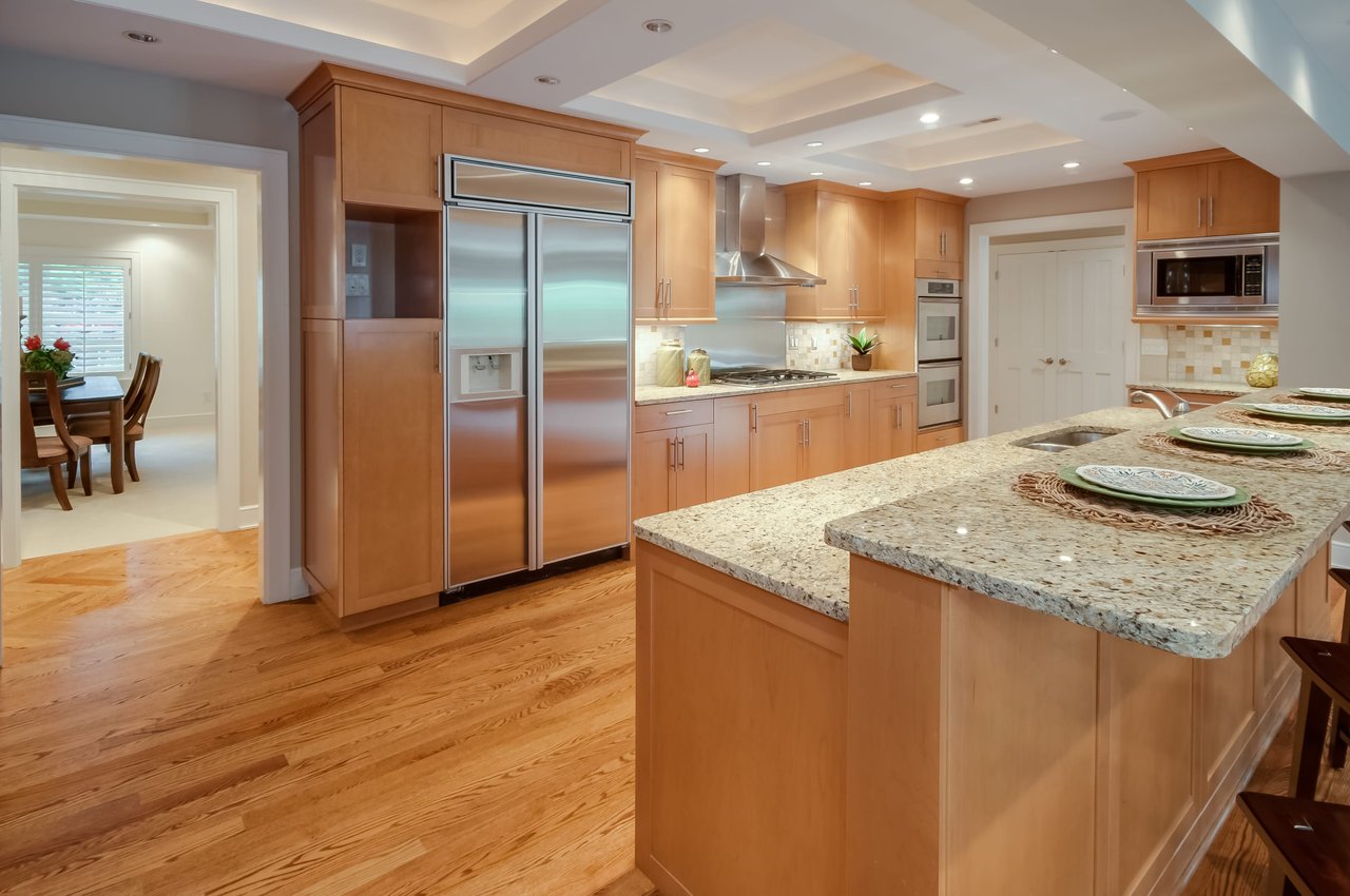 Sophisticated Ladue Ranch With Pool and Carriage House
