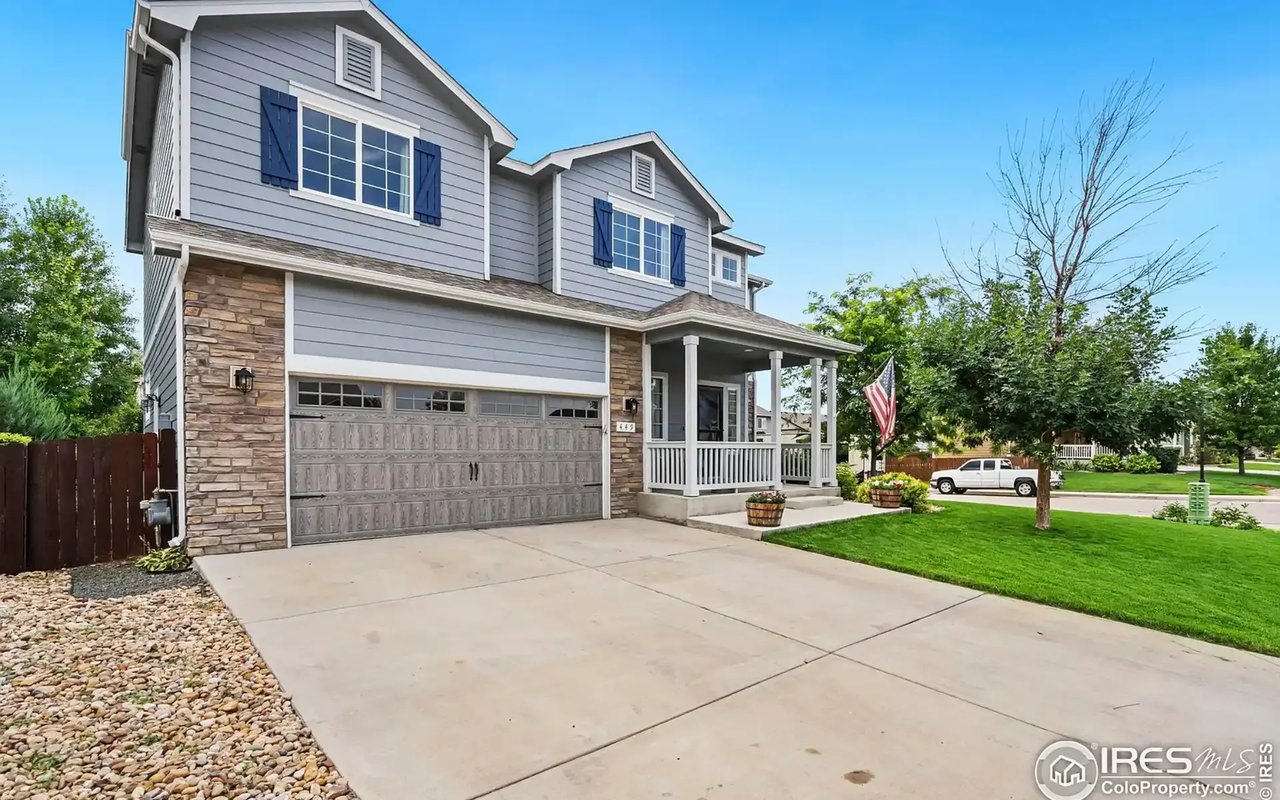 449 Homestead Ln