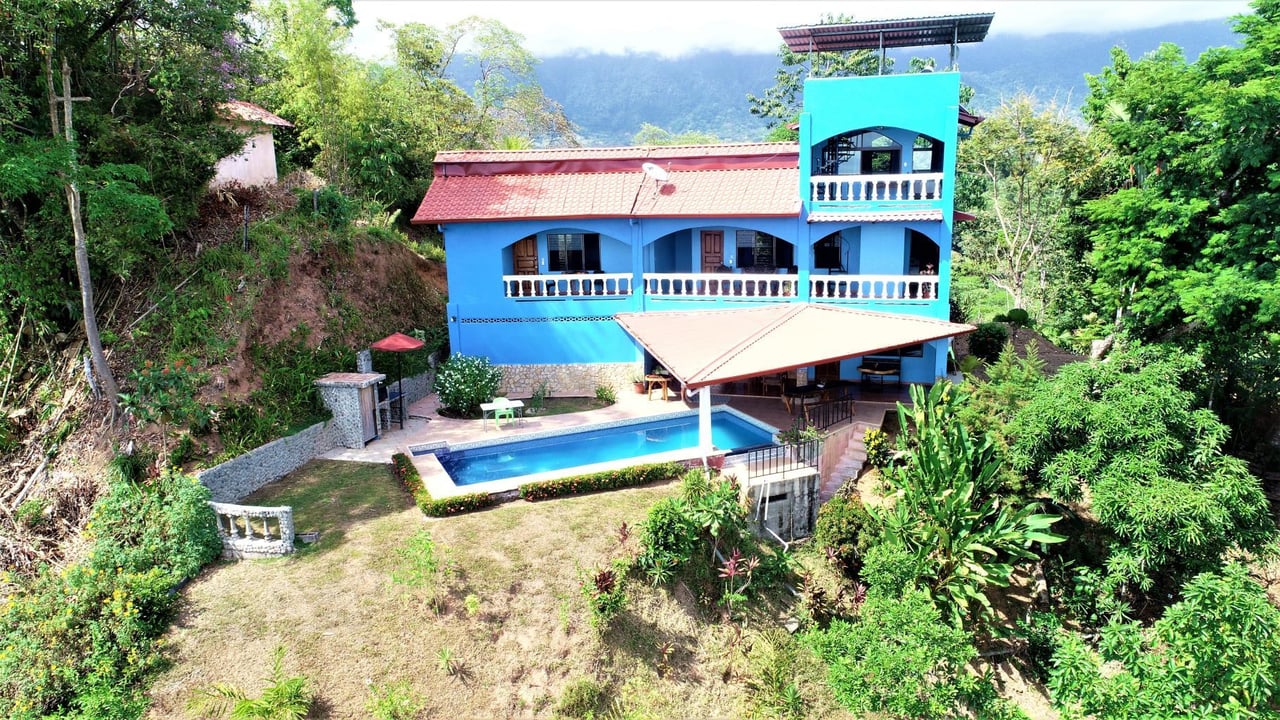 Iconic Eco-lodge With Outstanding Ocean, Sunset, and Mountain Views