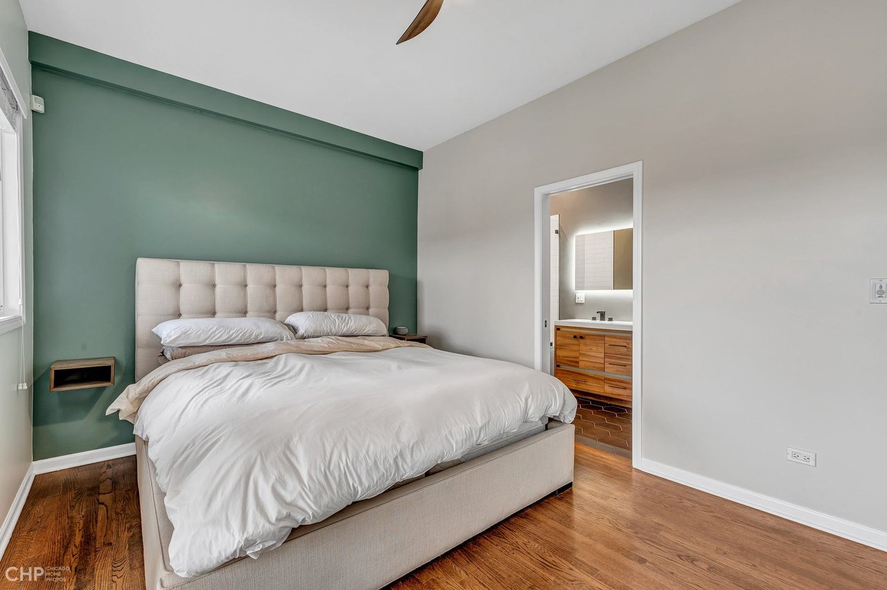 2139 N DAMEN  Avenue, Unit 3