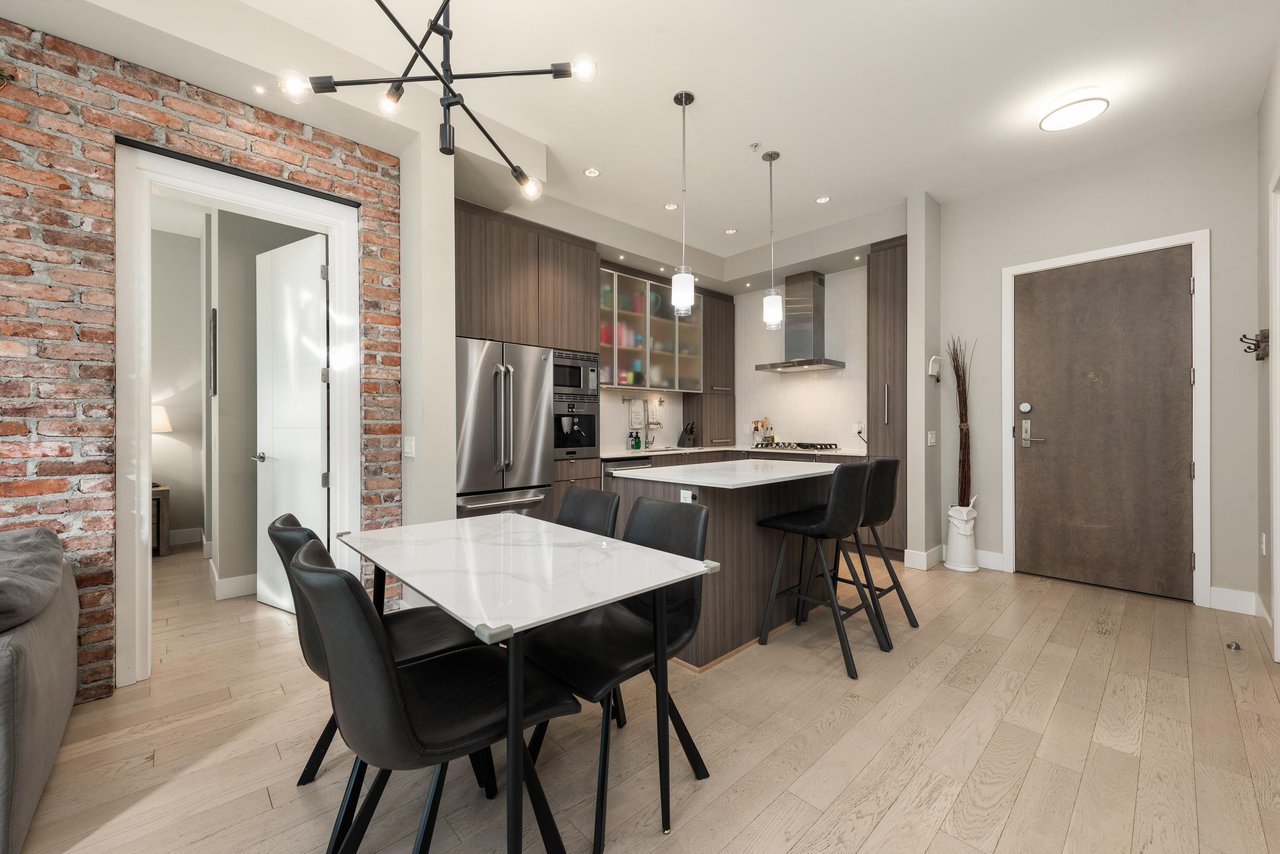116-262 Salter St