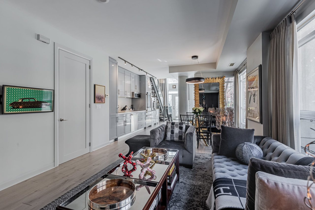 LUXURY URBAN TOWNHOME