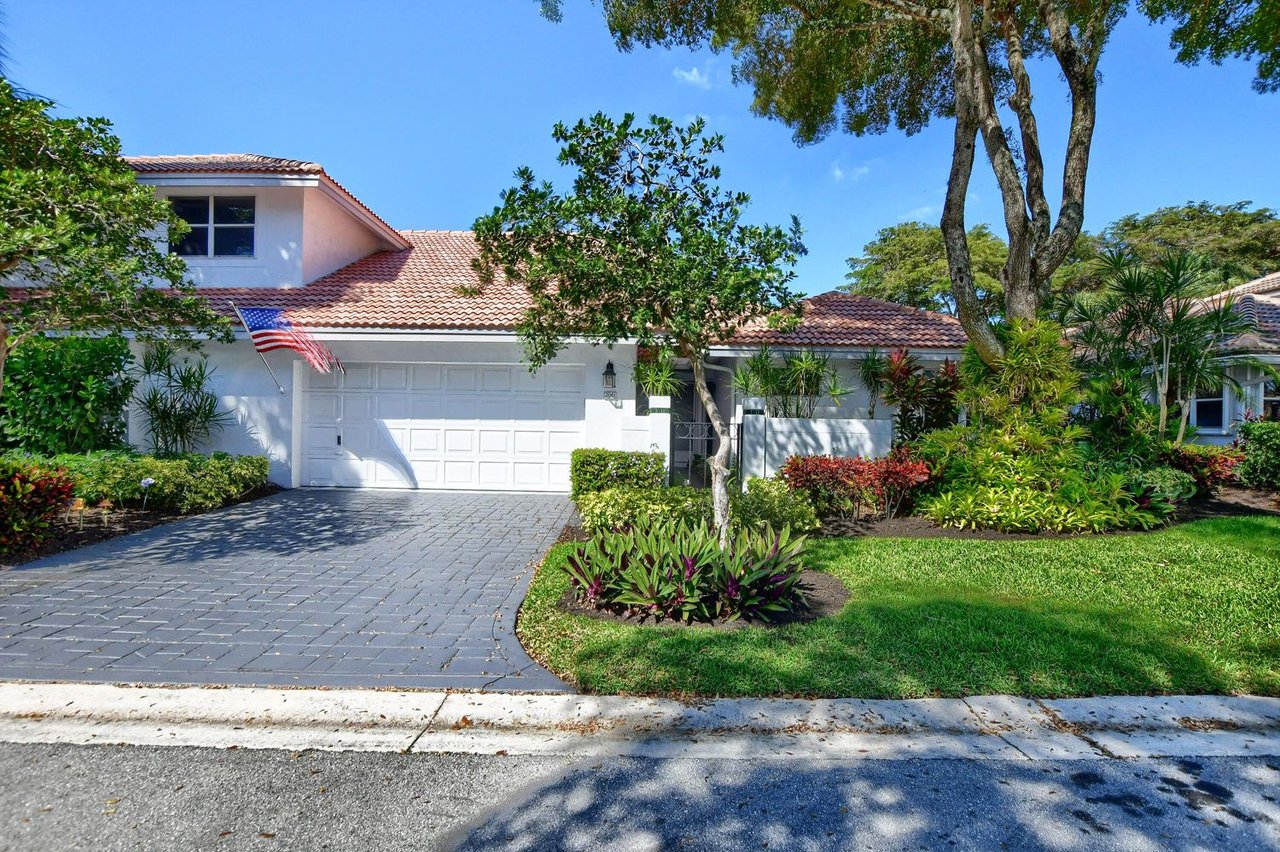 2061 NW 52nd St