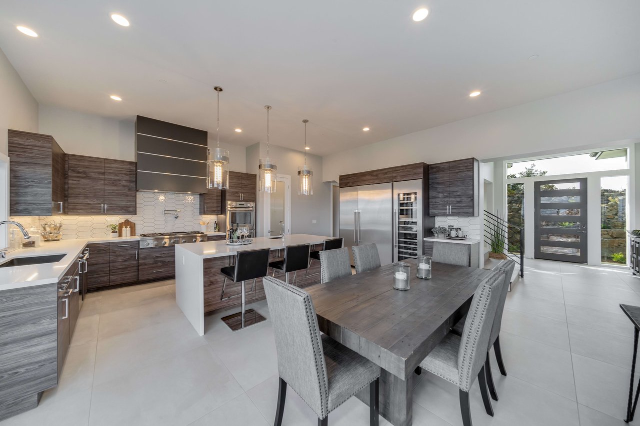 3927 Rincon Ridge Drive