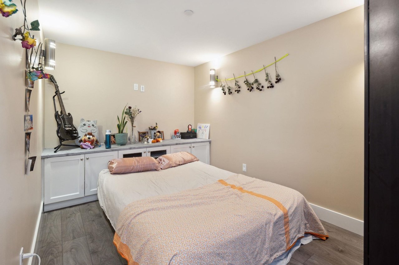 617 Mahon Avenue, North Vancouver