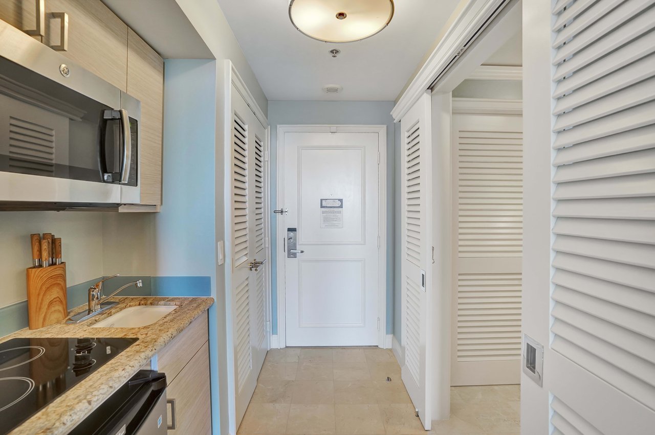 Ritz Carlton Key Biscayne Unit 870