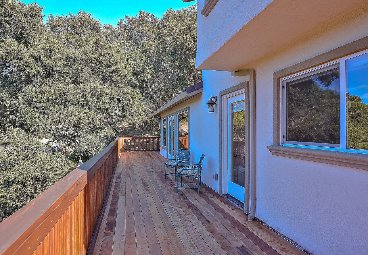 9845 Palisade Dr