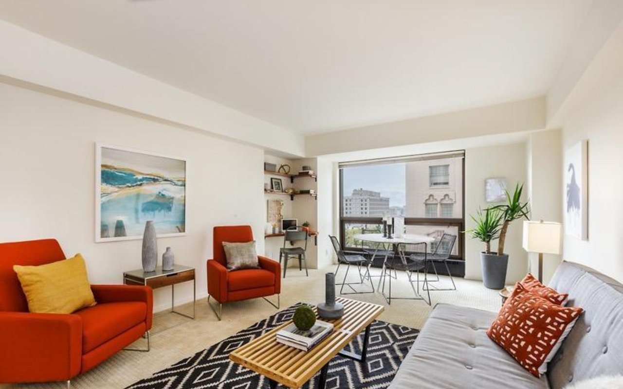 1177 California #304