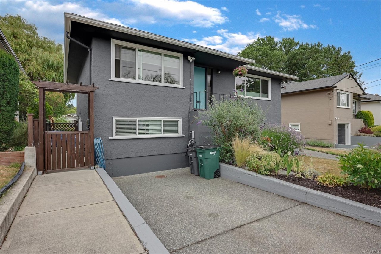 1936 Allenby St