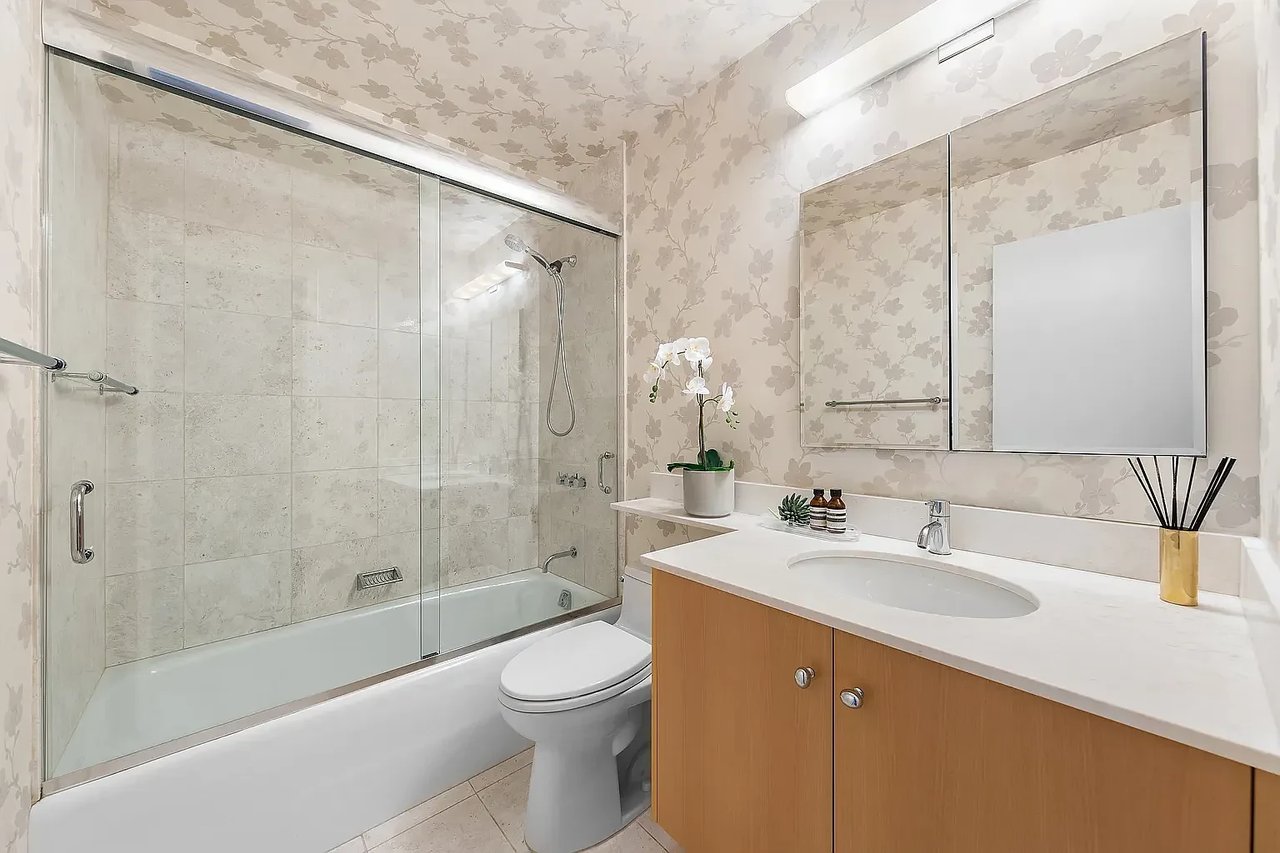 1725 York Avenue, Unit 14B