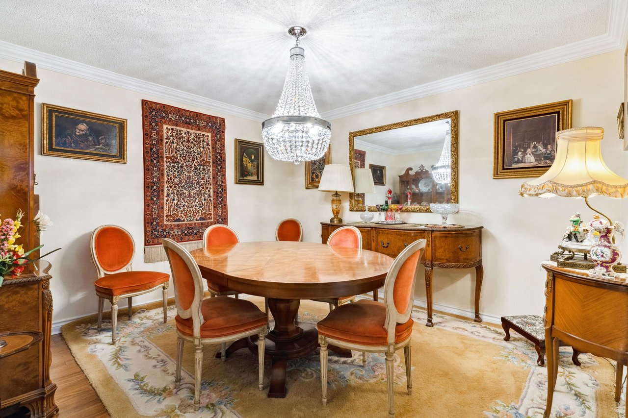 All inclusive condo in fabulous location!
