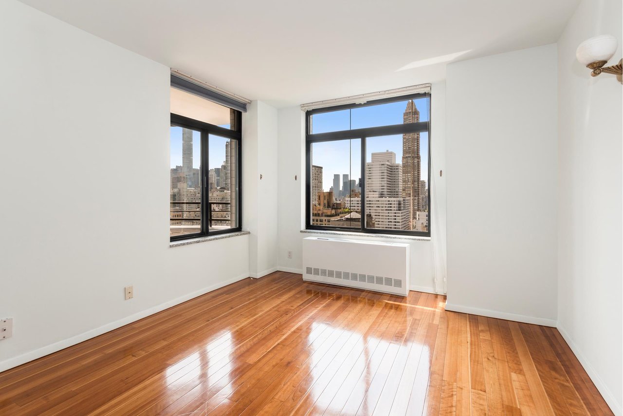 400 East 70th St, #1705