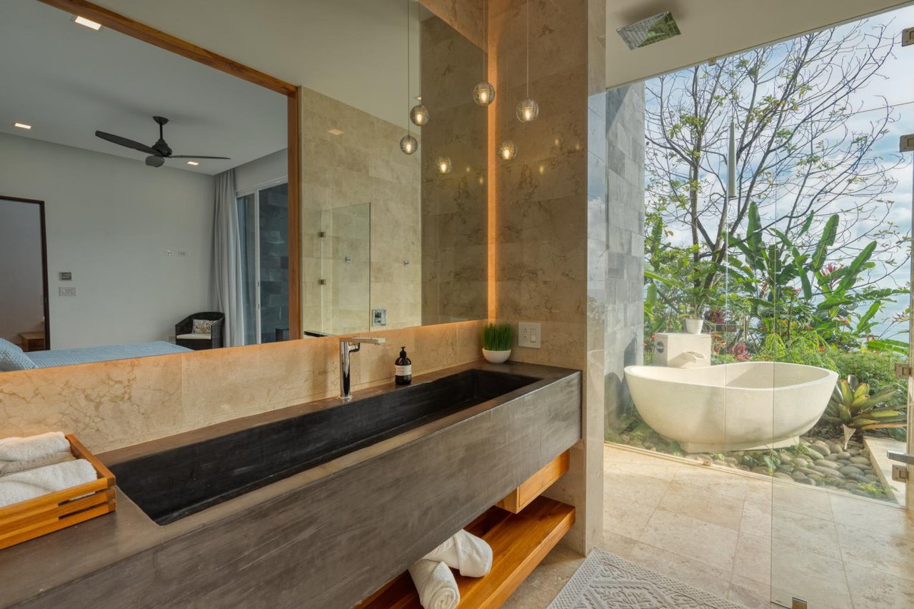 Casa Ombak in Luxurious Gated Community