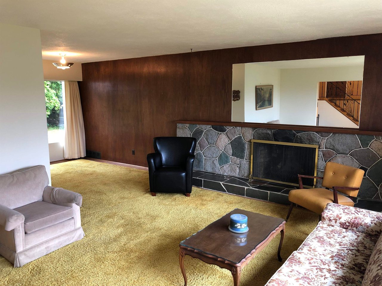 2638 Edgar Cres