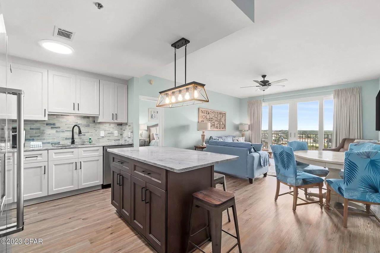 9902 S Thomas Drive Unit 1028