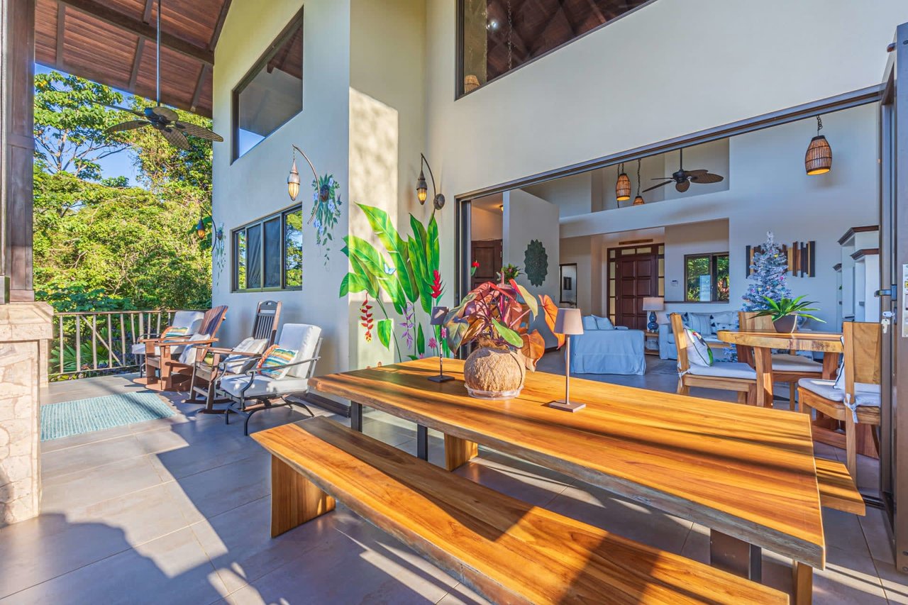 Luxurious Ocean View Coastal Retreat