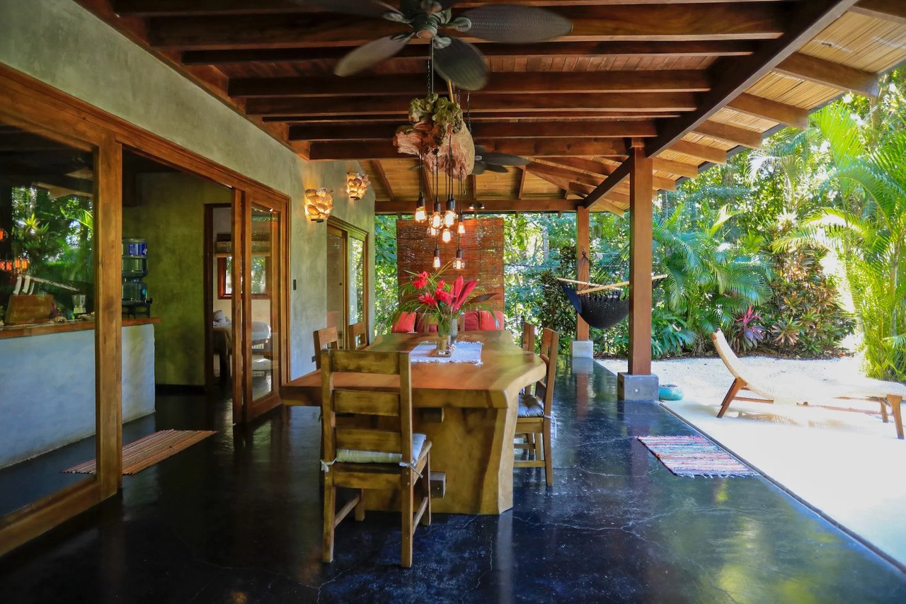 Balinese Vacation Rental Estate, Santa Teresa, Puntarenas