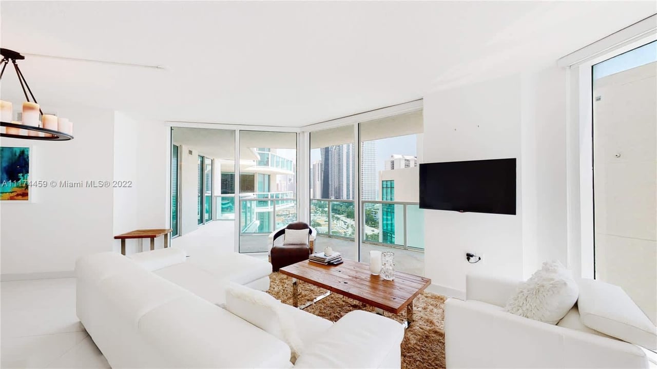 150 Sunny Isles Blvd, #11606